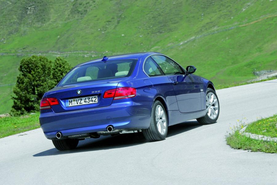  BMW 3-Series Coupe 2007 года  (фото 120 из 219)